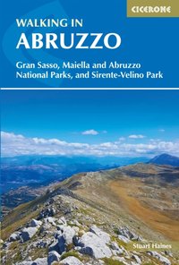 Walking in Abruzzo [DRM] - Stuart Haines - ebook
